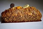 Bánh cake chocolate cam hạt dẻ Theo fb Mai Maccaron