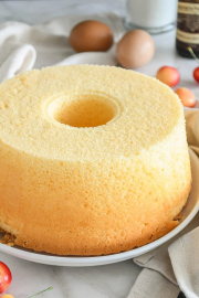 Tìm hiểu về bánh bông lan Foam cake và cách làm