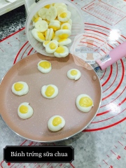 Bánh trứng sữa chua dành cho bé từ 1 tuổi trở lên