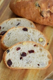 CRANBERRY PISTACHIO MAPLE BREAD - Công thức bánh mì canberry hạt dẻ theo ốc Hương