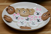 Cách làm kẹo Meringue hình thỏ Cony và Gấu Brown - How make perfect meringue Cony and Brown