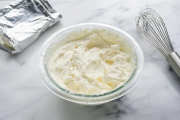 Cách khắc phục cream cheese bị lợn gợn không mịn, và rời rạc.