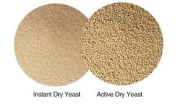 Sự khác biệt giữa Active Dry Yeast và Instant Dry Yeast (men khô kích hoạt và men khô tức thì).