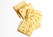 Bánh Cracker (bánh qui mặn kiểu AFC hay RITZ)