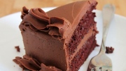 Bánh cake chocolate Theo fb Mai Maccaron